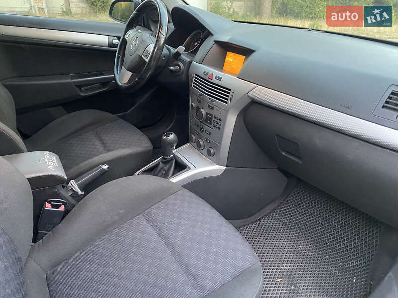Универсал Opel Astra 2004 в Запорожье
