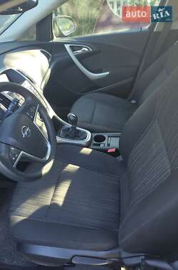 Универсал Opel Astra 2011 в 