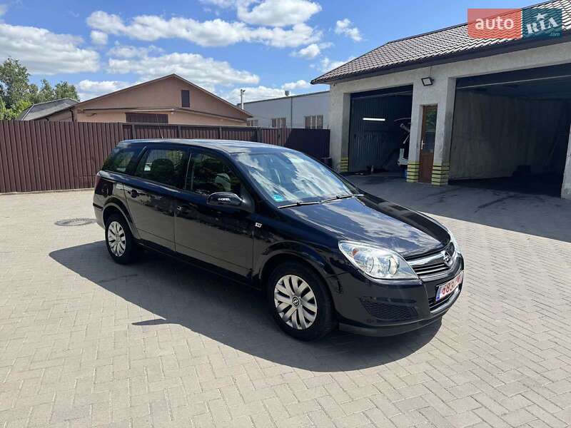 Универсал Opel Astra 2009 в 