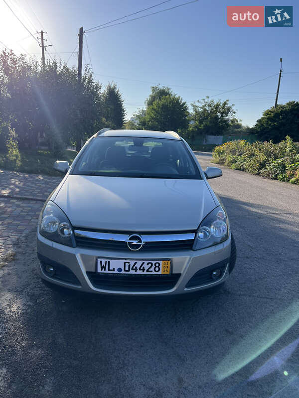 Универсал Opel Astra 2006 в Белой Церкви