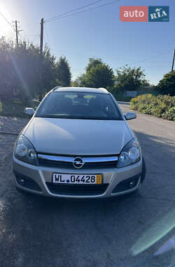 Универсал Opel Astra 2006 в 