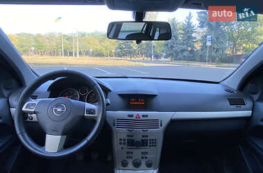 Универсал Opel Astra 2007 в 