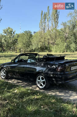 Кабриолет Opel Astra 1993 в 