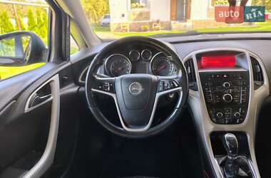 Хетчбек Opel Astra 2013 в 