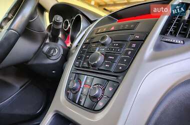 Хетчбек Opel Astra 2013 в 