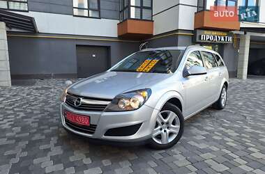 Универсал Opel Astra 2010 в 