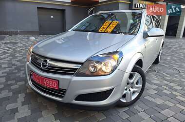 Универсал Opel Astra 2010 в 