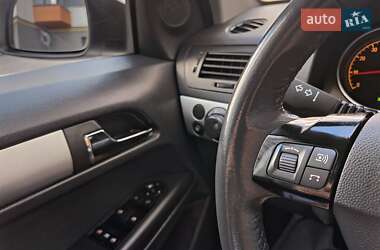 Универсал Opel Astra 2010 в 