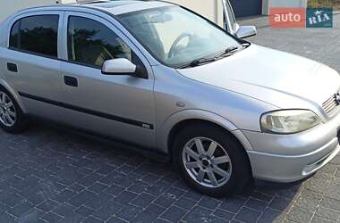Хэтчбек Opel Astra 1999 в Ужгороде