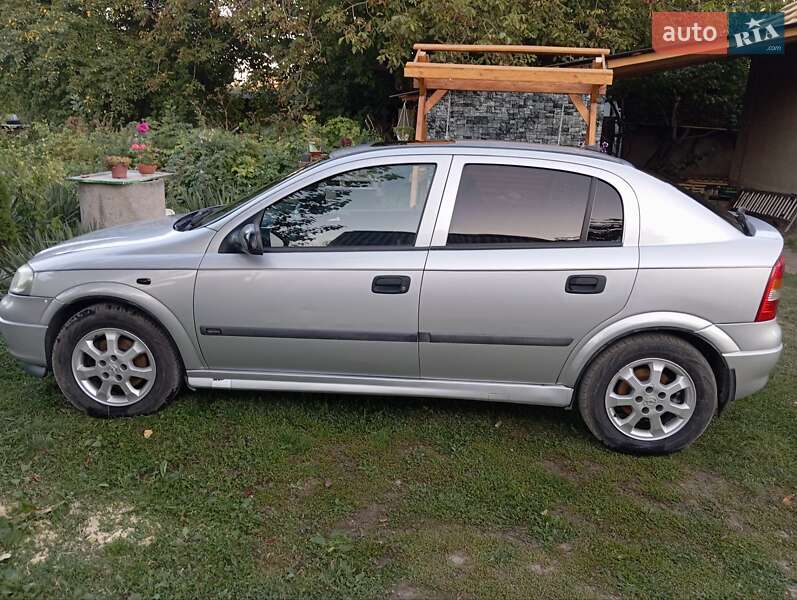 Opel Astra 2000