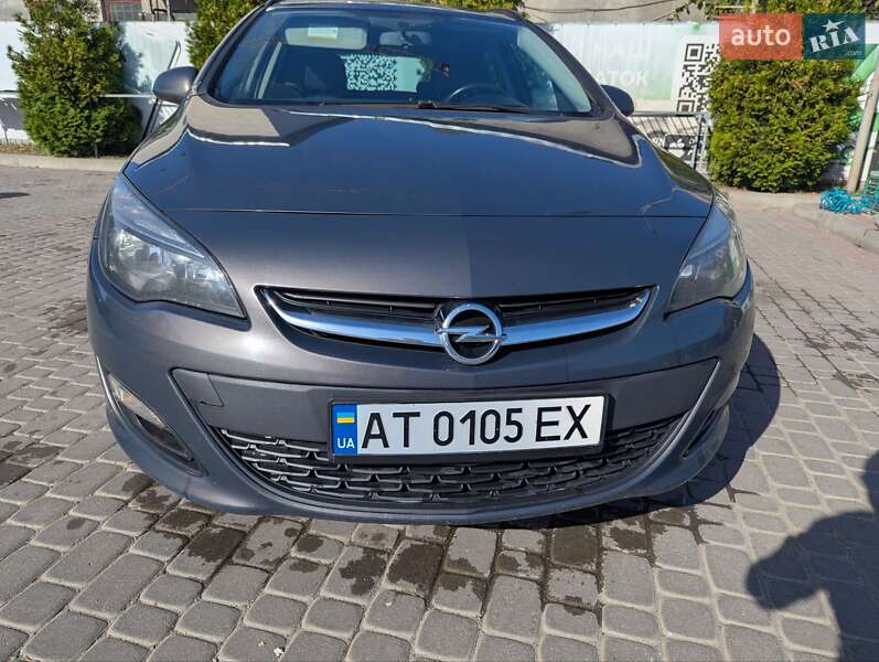 Универсал Opel Astra 2015 в Ивано-Франковске