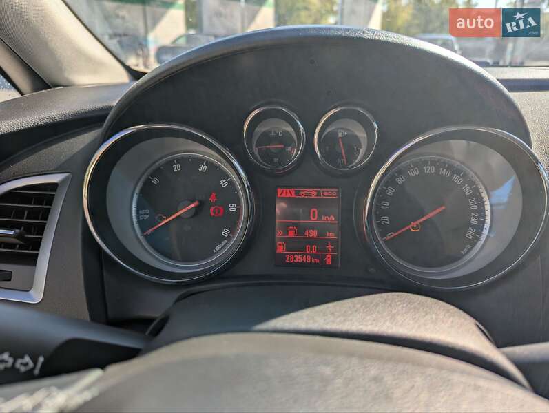 Универсал Opel Astra 2015 в Ивано-Франковске