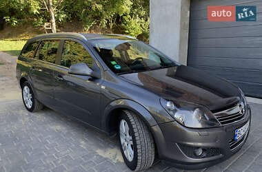 Універсал Opel Astra 2010 в Перемишлянах