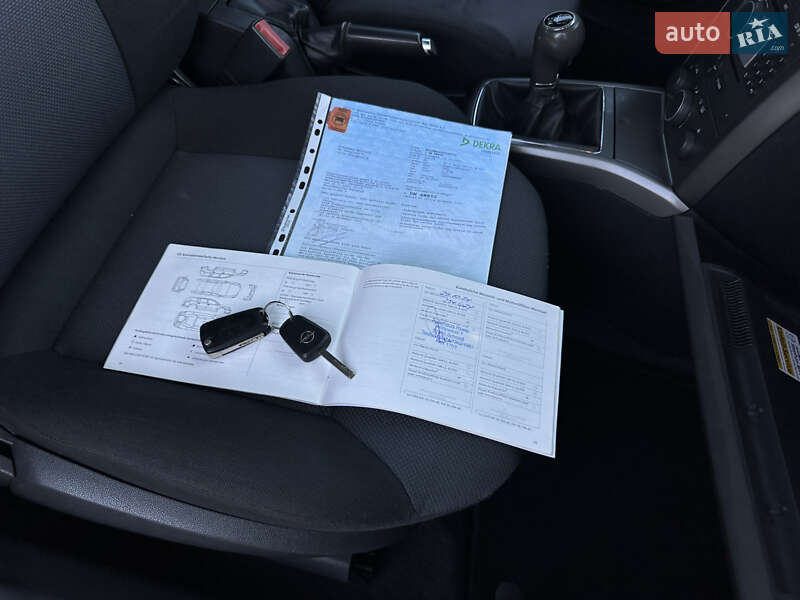 Универсал Opel Astra 2006 в Виннице