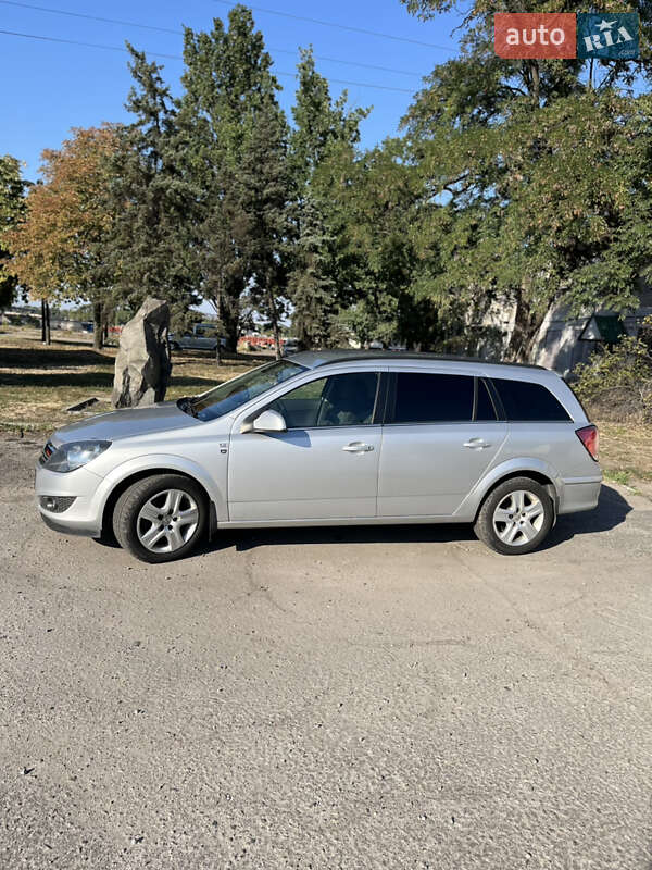 Универсал Opel Astra 2010 в Днепре фото 3 Универсал Opel Astra 2010 в Днепре