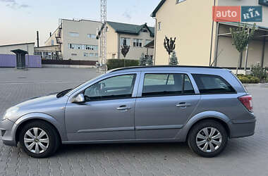 Универсал Opel Astra 2008 в Рожище