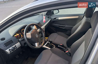 Универсал Opel Astra 2008 в Рожище