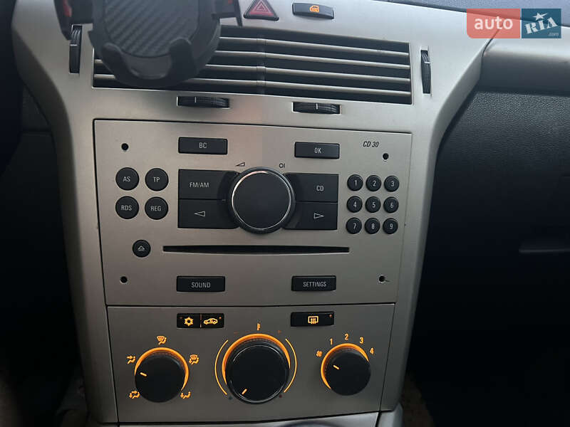 Универсал Opel Astra 2008 в Рожище