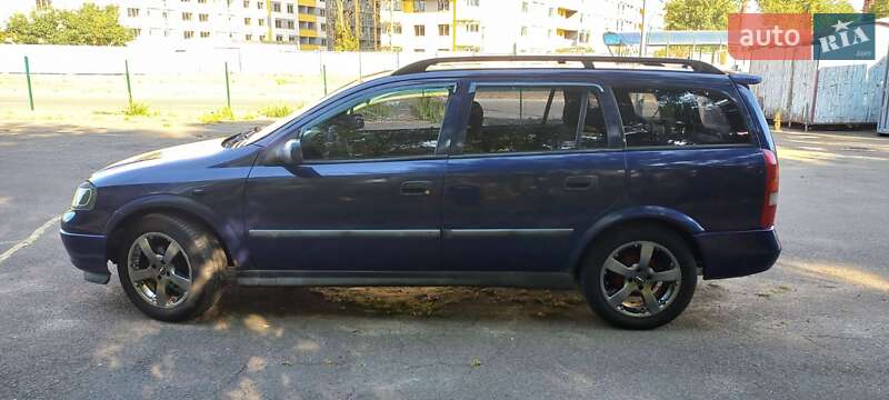 Универсал Opel Astra 2004 в Киеве