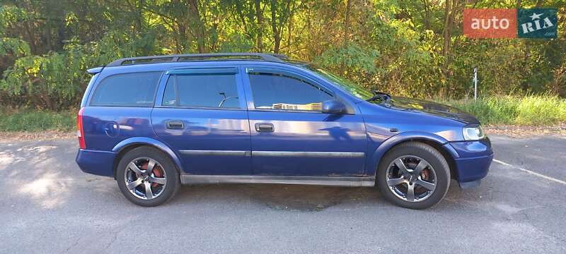 Универсал Opel Astra 2004 в Киеве