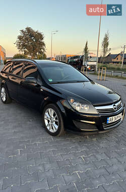 Универсал Opel Astra 2008 в Виннице