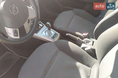 Хэтчбек Opel Astra 2007 в Одессе