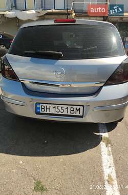 Хэтчбек Opel Astra 2007 в Одессе