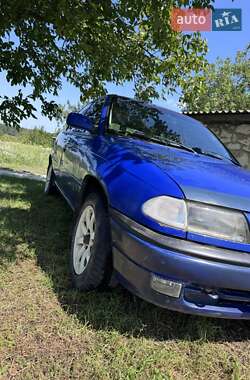Хэтчбек Opel Astra 1997 в Кременце