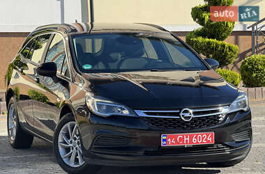 Универсал Opel Astra 2019 в Дрогобыче