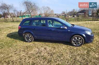 Универсал Opel Astra 2005 в 