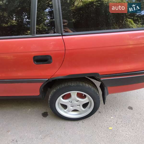 Универсал Opel Astra 1997 в Чернигове