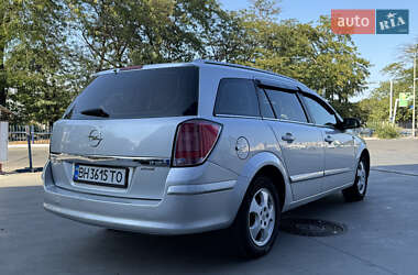 Седан Opel Astra 2005 в 