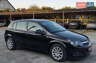Хэтчбек Opel Astra 2009 в 