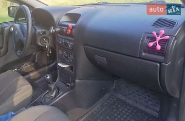 Седан Opel Astra 2008 в 