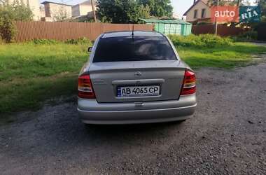 Седан Opel Astra 2008 в 