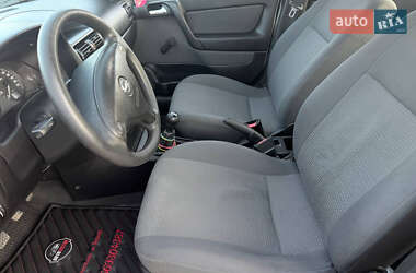 Седан Opel Astra 2007 в 
