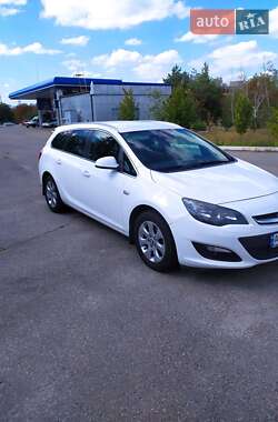 Универсал Opel Astra 2015 в 