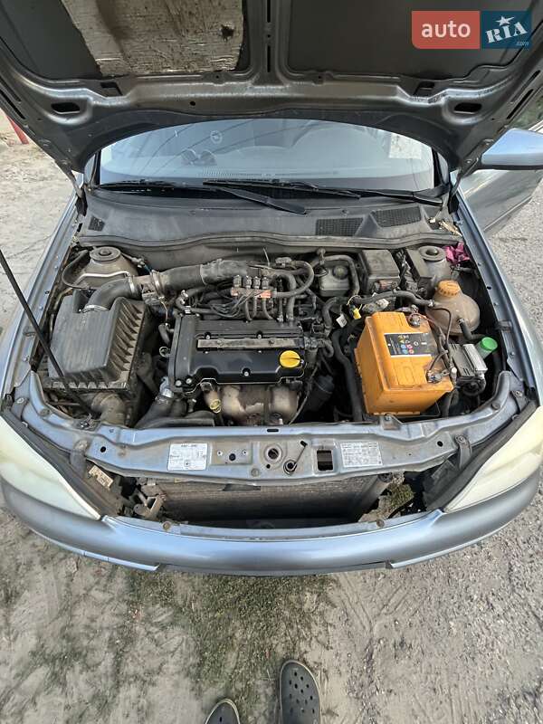 Седан Opel Astra 2007 в Днепре