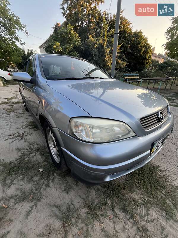 Седан Opel Astra 2007 в Днепре