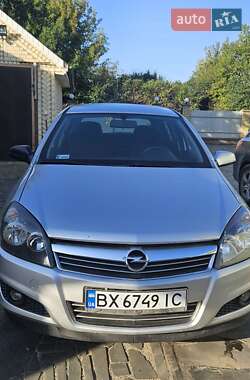 Хетчбек Opel Astra 2009 в Красилові