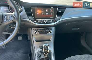 Универсал Opel Astra 2017 в 