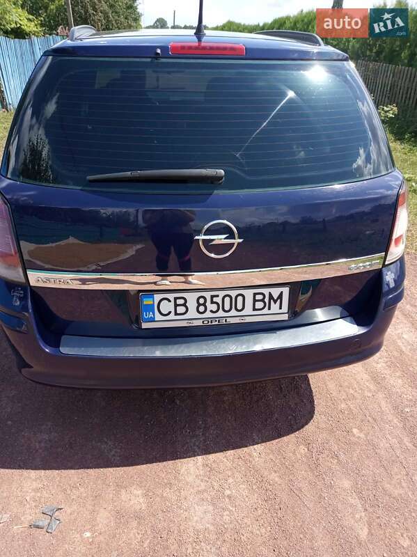 Универсал Opel Astra 2008 в Чернигове