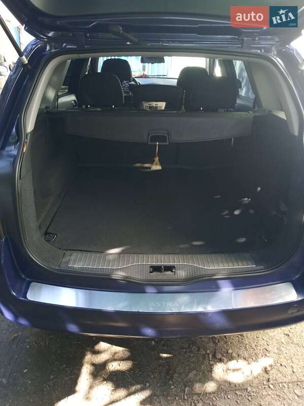 Универсал Opel Astra 2008 в Чернигове
