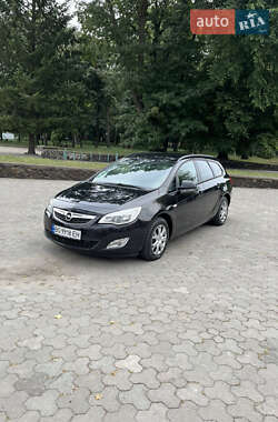 Універсал Opel Astra 2011 в Тернополі