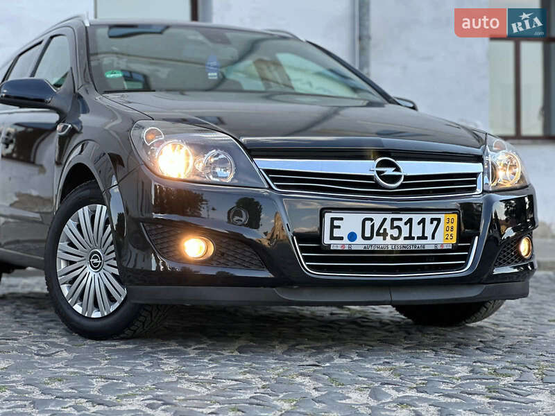 Универсал Opel Astra 2006 в 