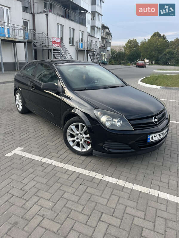 Хетчбек Opel Astra 2005 в Рівному