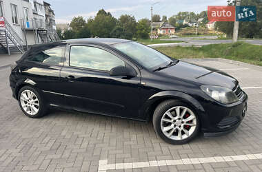 Хэтчбек Opel Astra 2005 в Дубно