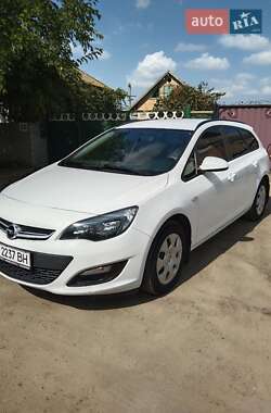 Универсал Opel Astra 2016 в Новомиргороде