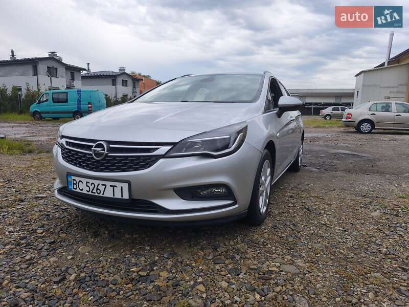Универсал Opel Astra 2017 в Трускавце