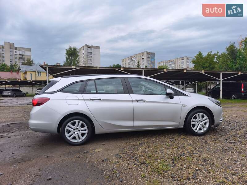 Универсал Opel Astra 2017 в Трускавце